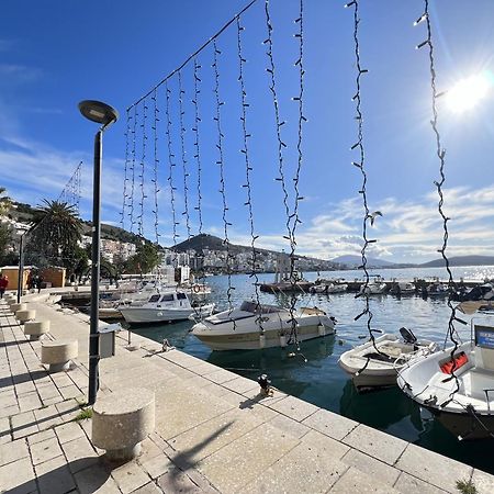 Svein Apartment Sarandë Esterno foto